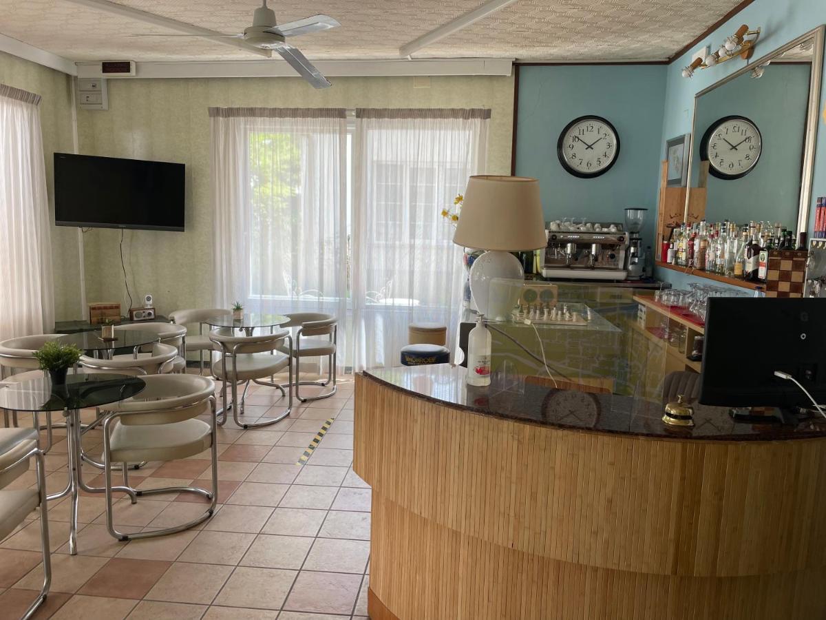 Hotel Aloha تْشيزيناتيكو المظهر الخارجي الصورة