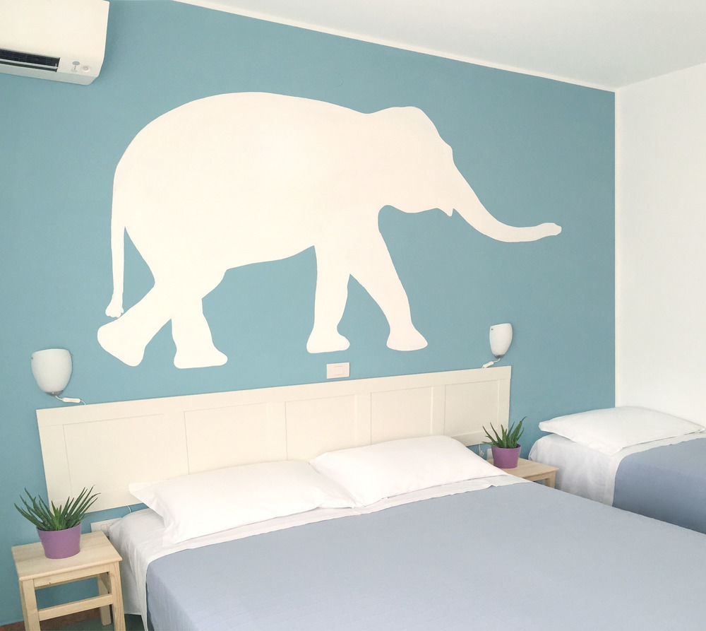 Hotel Aloha تْشيزيناتيكو المظهر الخارجي الصورة